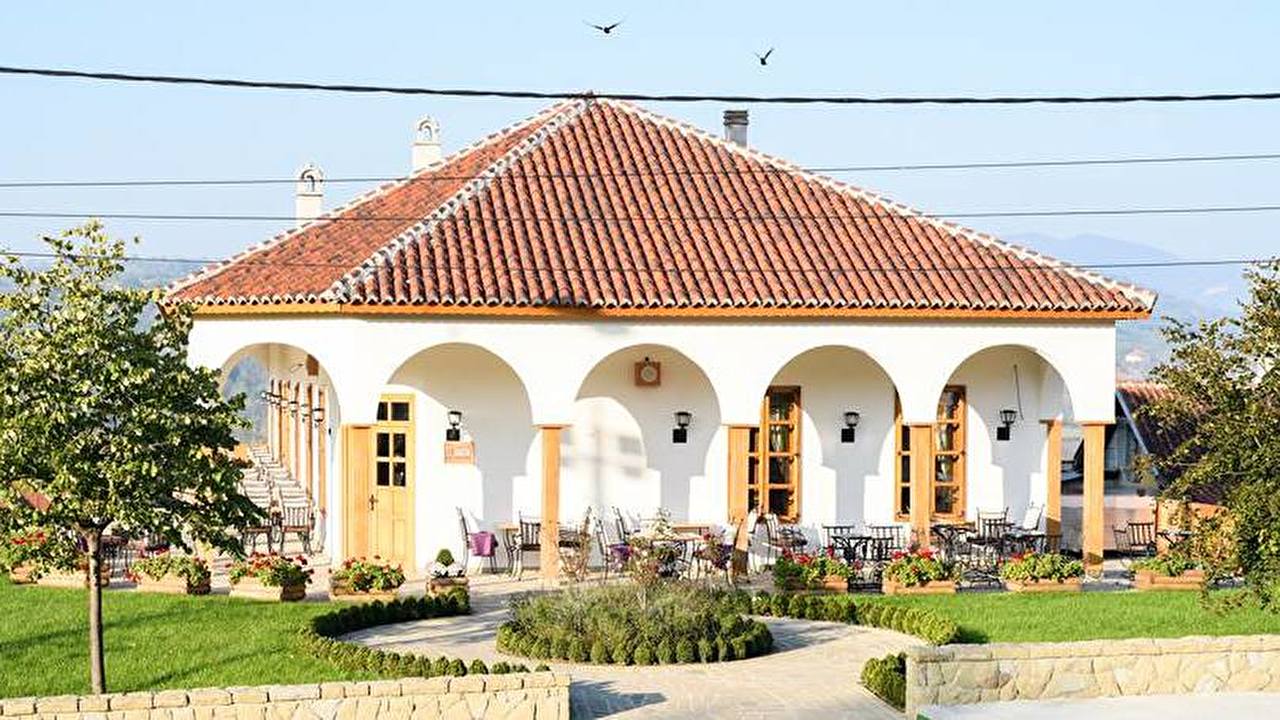 knežev_han.jpg